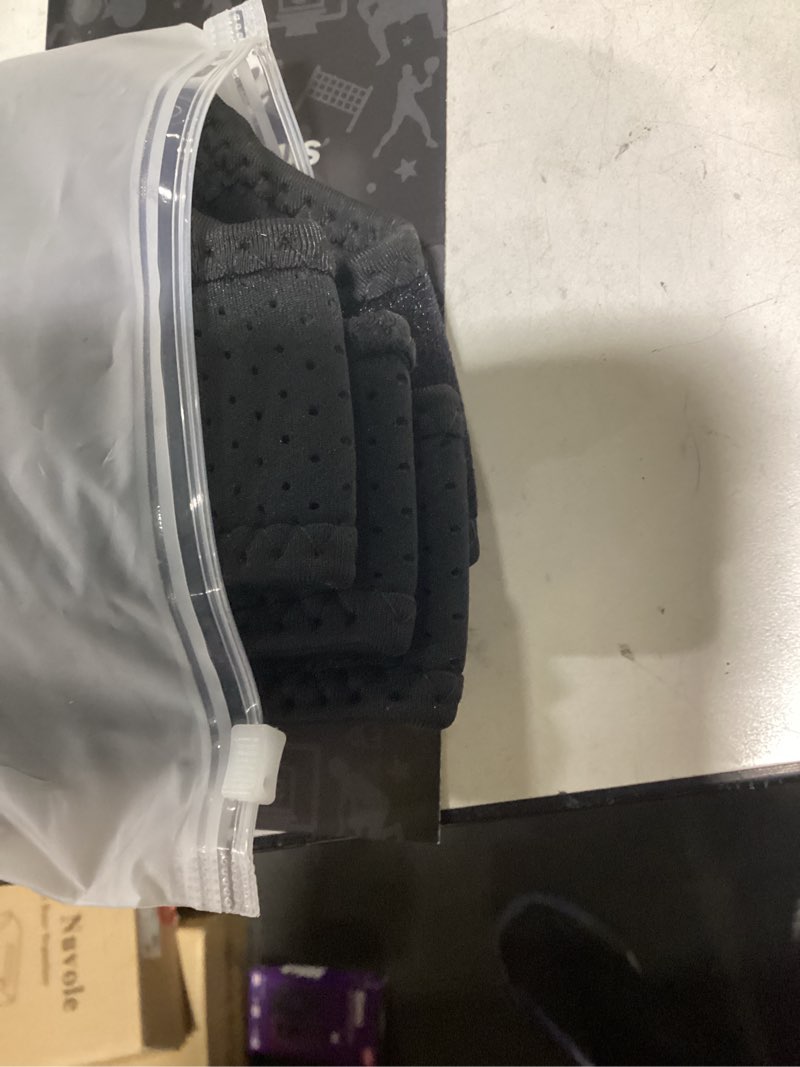 Condition photo showing New/Like New for Shoulder Brace – Comfortable Adjustable Support for Pain Relief & Recovery | Rotator Cuff Compression Sleeve Stabilizer for Sports, Gym & Injury Rehab | Fits Left/Right Shoulder, Men & Women (M)