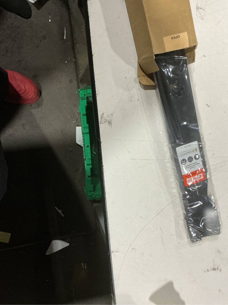Condition photo showing Good Condition for grasscool 42 inch mower blades for craftsman lt1000 lt2000 t110 42'' zero turn riding repalce 138971 532138971 with 5-star mounting pattern