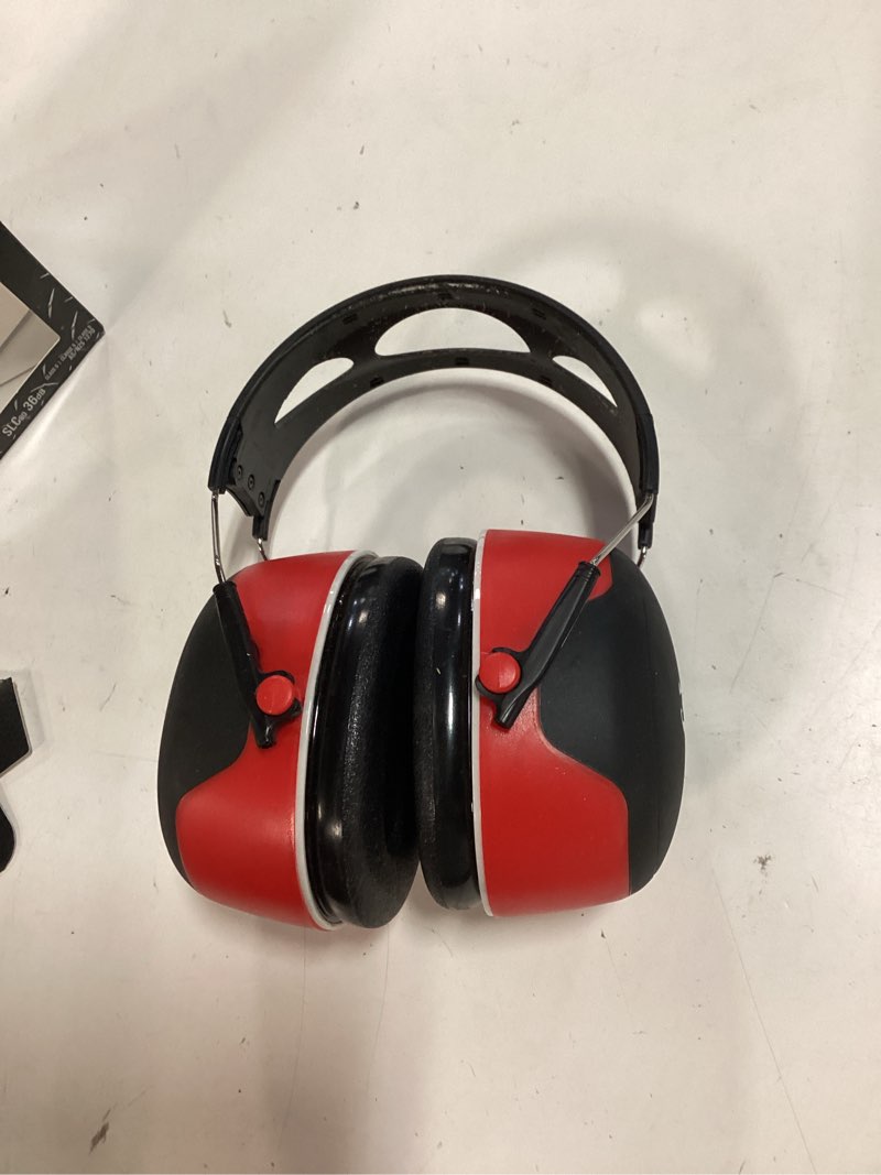 Condition photo showing Good Condition for 3m pro-grade 30 db steel earmuffs mulit-colored 1 pair