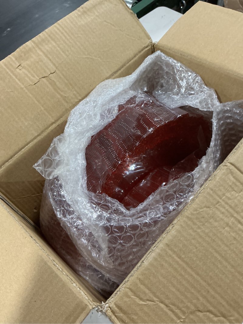 Condition photo showing Good Condition for u-qe 60pcs clear orange plates - reef orange plastic plates disposable&reusable - heavy duty plastic plate including 30 dinner plate 10" & 30 dessert 7" perfect for party