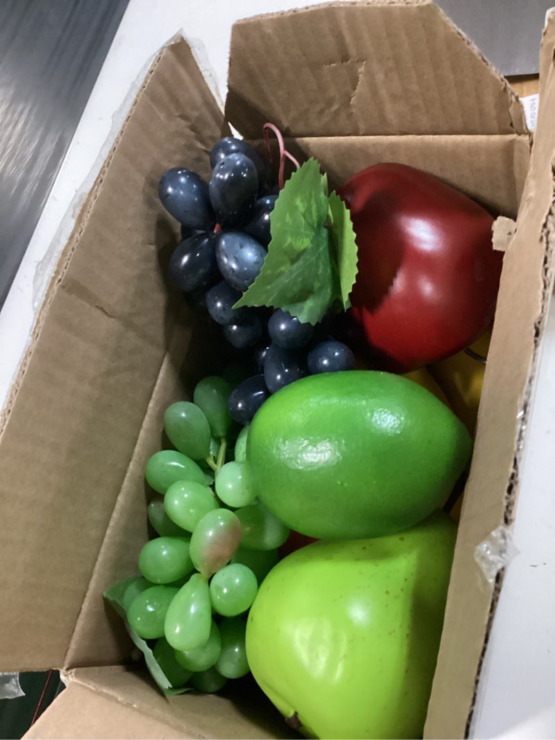 Condition photo showing Good Condition for generic 17pcs artificial mixture fruits,simulation fruit props for photography display, lifelike realistic fake fruits home decor craft fruit set fake grapes fake banana, hc2412-17 17pcs fake mixture fruits
