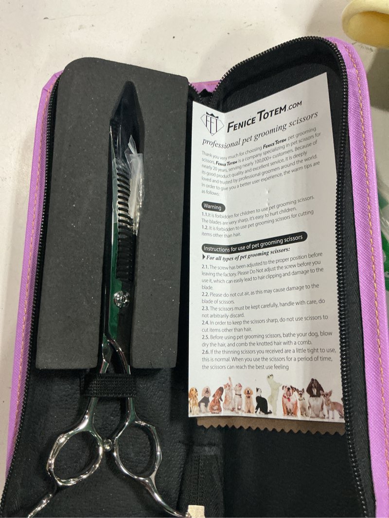 Condition photo showing New/Like New for professional curved thinning scissors for dog grooming, 30-degree curvature, japanese 440c for trimming dogs cats and other pets face and paws (curved thinner)