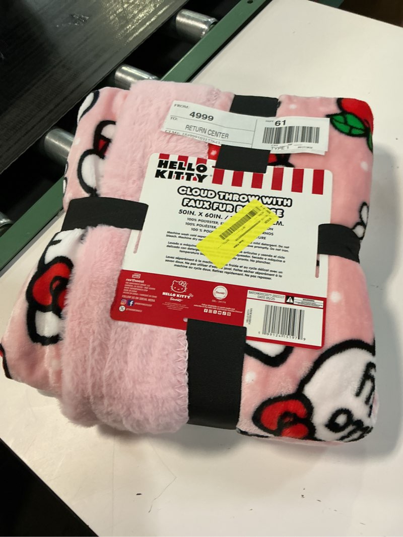 Condition photo showing Good Condition for hello kitty fleece cloud throw with faux polyester fur reverse, 50" x 60"