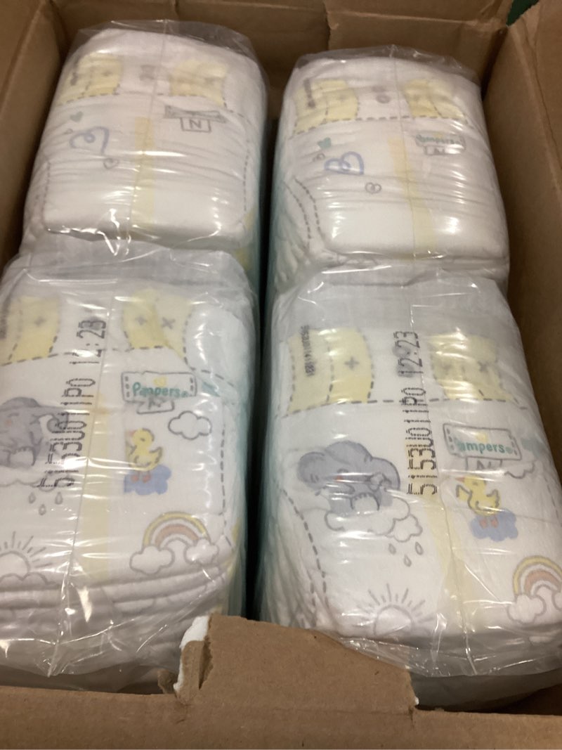 Condition photo showing New/Like New for Pampers Swaddlers Sensitive Disposable Diapers - Size 0 - 140ct