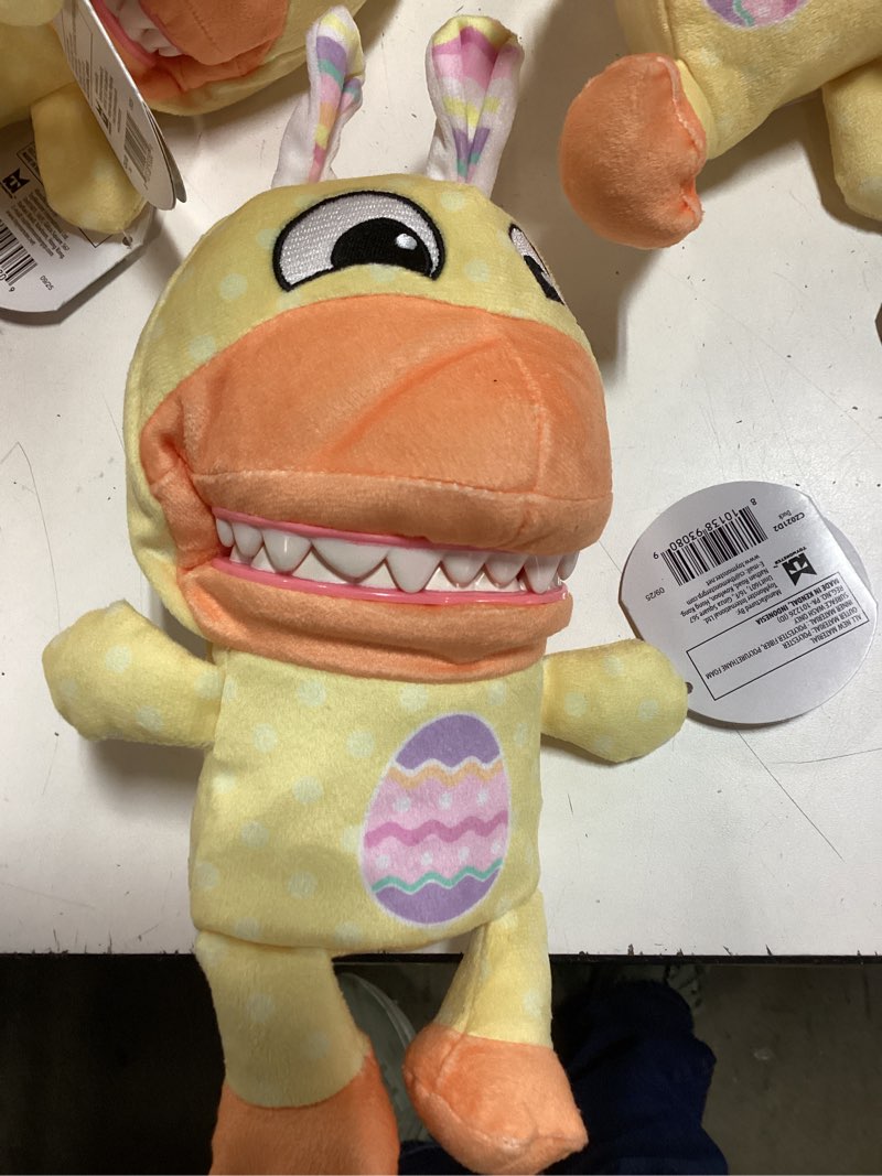 Condition photo showing Good Condition for chatter chompers easter duck plush 6.5 4pc
