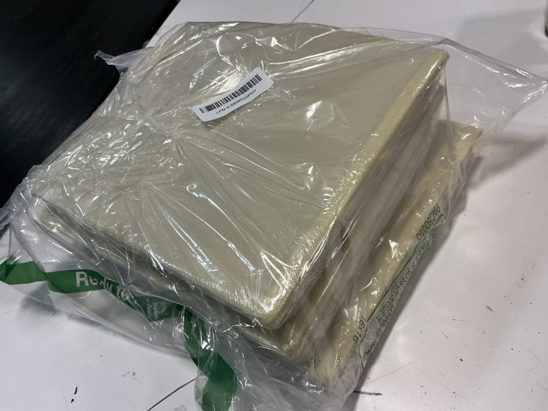 Condition photo showing Good Condition for linen folding storage bins, 3 pack large storage baskets, washable, clothing storage bins with handle, closet organizer for storage sweater,sheets(beige, 18½"x11" x8½") beige 18½"x11"x8½"