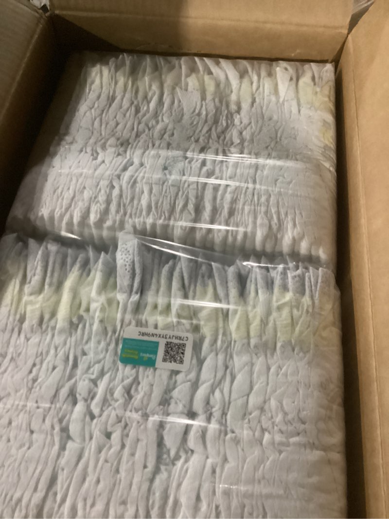 Condition photo showing New/Like New for pampers swaddlers diapers, size 5 (20-37 lbs), 132 count, absorbent, keeps baby dry and comfortable, skin safe disposable baby diaper (packaging may vary) size 5 132