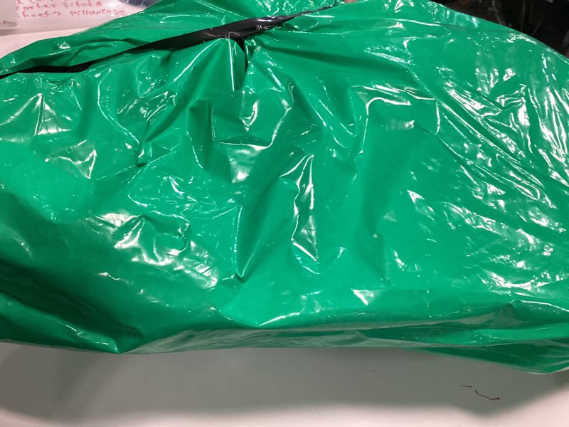 https://lotting-media.assets.bidfta.com/lotting_cd459f17-e47e-4358-802e-a801efbb3bfc