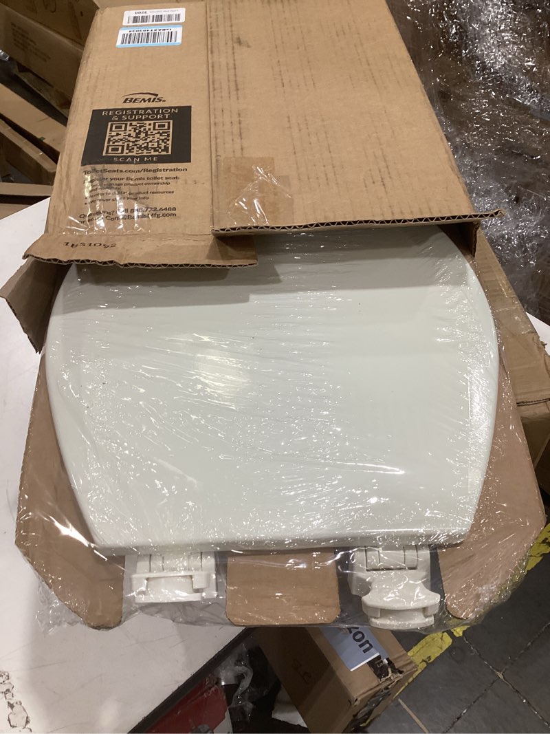 Condition photo showing Good Condition for bemis 500ec durable wood toilet seat with easy clean hinges, made in usa, round, biscuit biscuit round