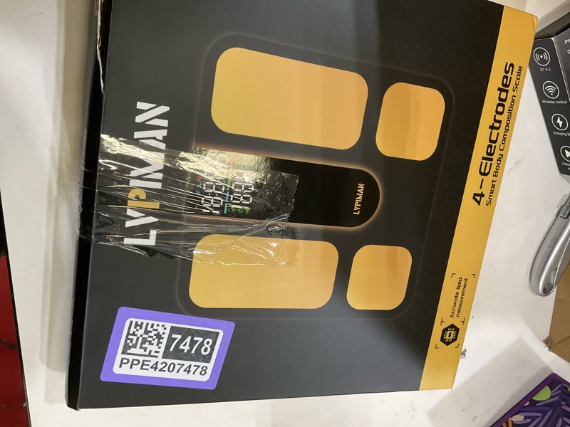 Condition photo showing Good Condition for smart body composition scale