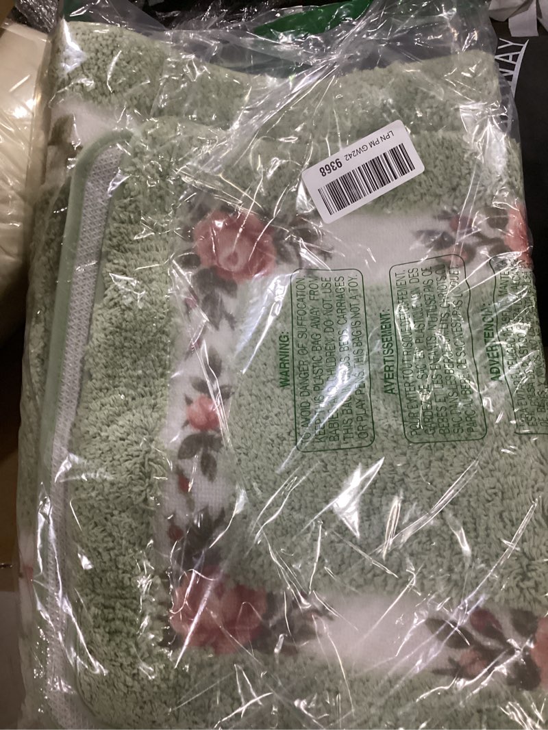 Condition photo showing Good Condition for drydiet 2 pcs rose flowers bathroom rugs set coquette room decor floral rugs for bathroom bedroom living room,non skid absorbent romantic rose flower area carpet 2 shapes (large,green) large green