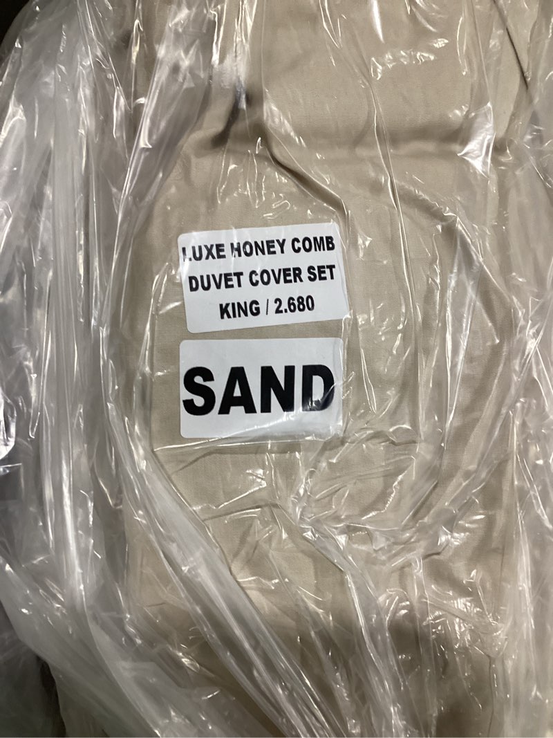 Condition photo showing Good Condition for honey comb duvet cover sand 