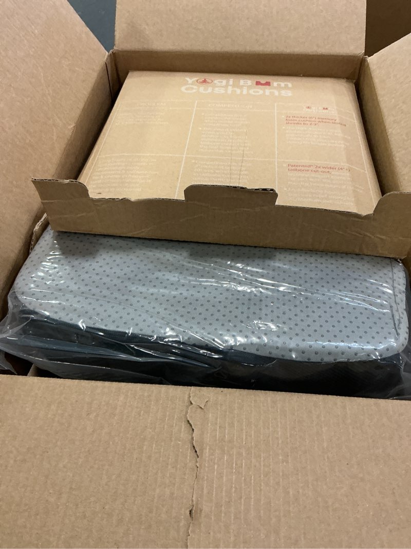 Condition photo showing Good Condition for YogiBum Patented Cushion | Extra Large Tailbone Gap | XL Size for 190lbs+ | Med Size for 150-190lbs | Relief for LowBack, Tailbone, Sciatica, Hemorrhoids | Snug Fit on Office/Computer Chairs Medium to Hard Firm (190+ lbs, XL Size)