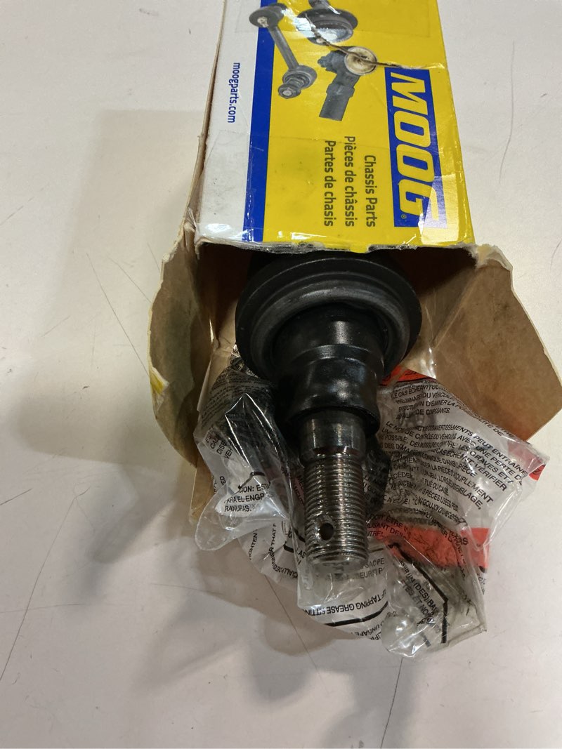 Condition photo showing Good Condition for MOOG K500224 Front Lower Suspension Ball Joint for Toyota Tundra