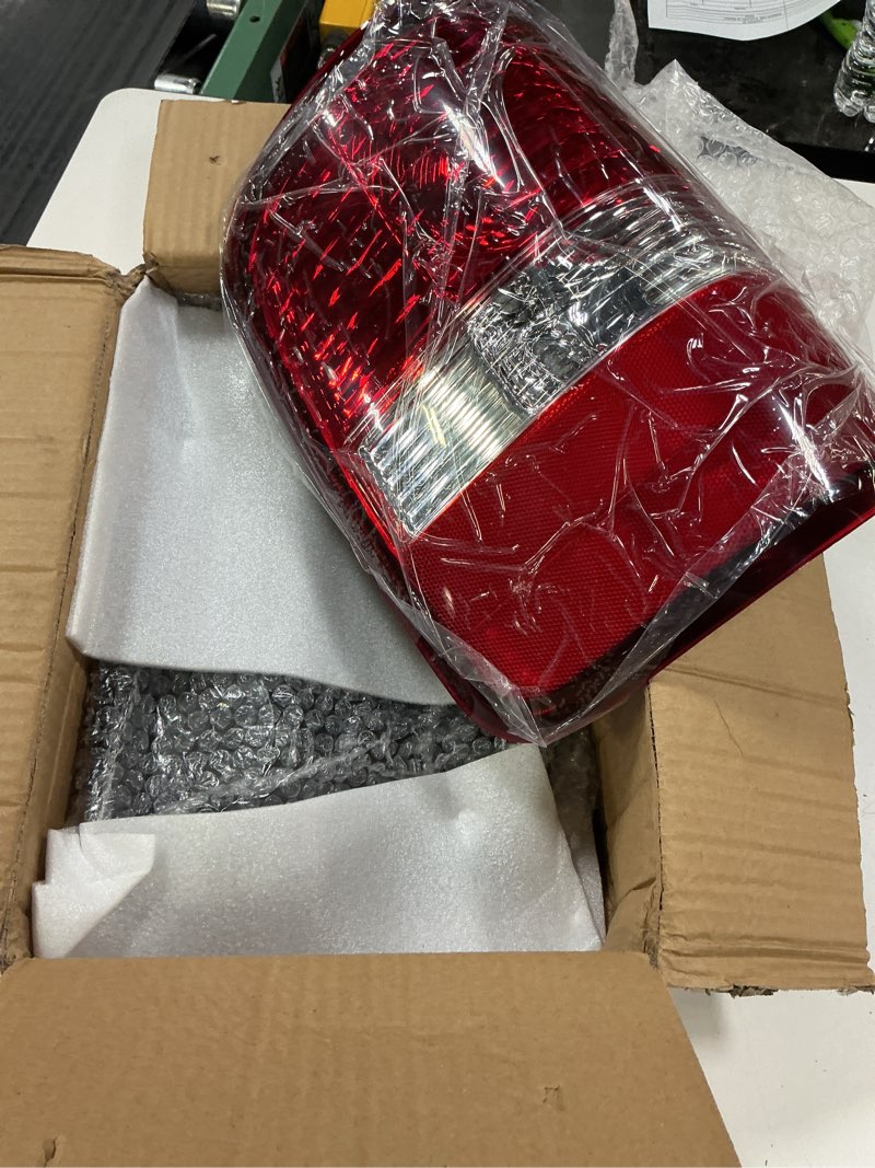 Condition photo showing Good Condition for boine tail light compatible with 2004 2005 2006 2007 2008 ford f150 f-150 driver and passenger side rear light brake lamps