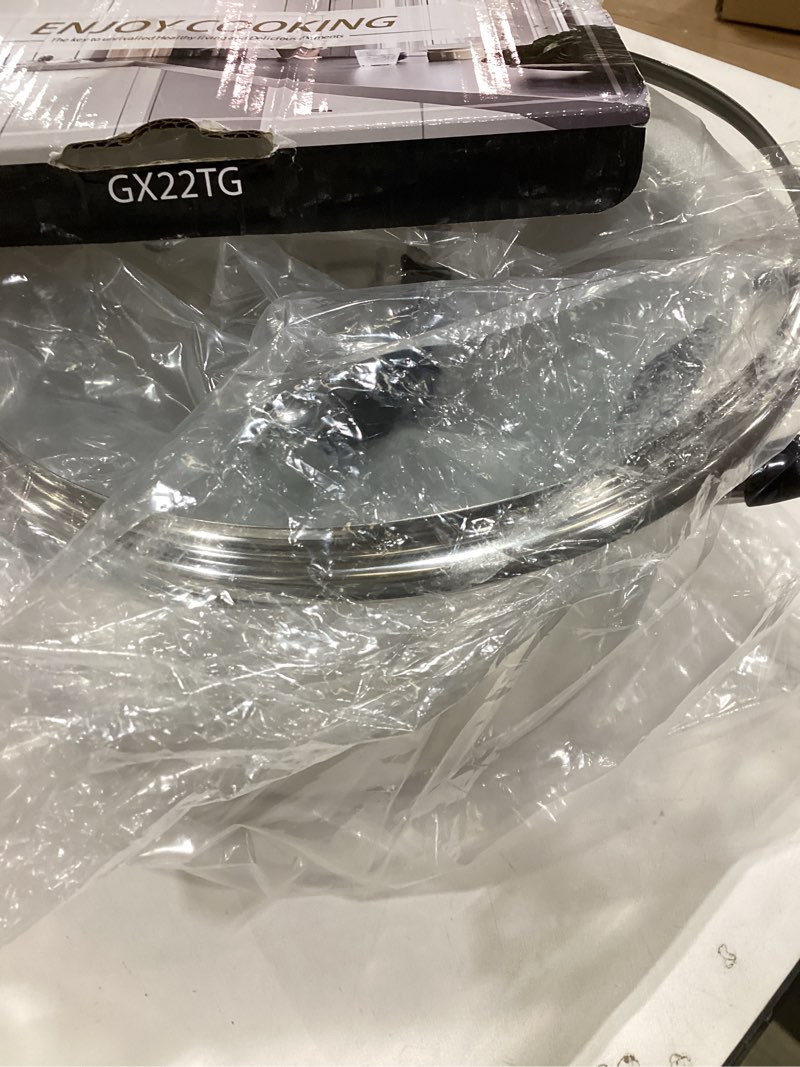 Condition photo showing Good Condition for P&P CHEF Stainless Steel Stock Pot, 5 Qt Cooking Soup Pot with Visible Lid for Pasta, Tri-Ply Bottom & Dual Heatproof Handles, For Induction Gas All Stoves, Non-Toxic & Dishwasher Safe 5 Quarts