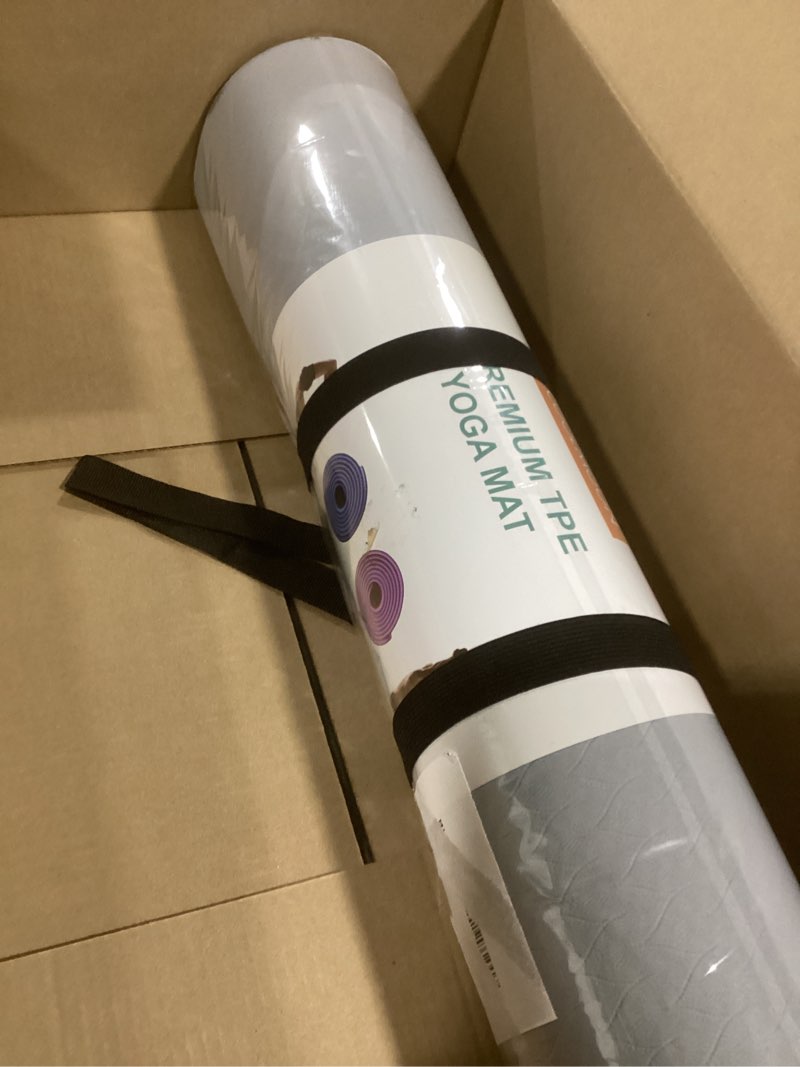 Condition photo showing New/Like New for coolmoon yoga mat non slip, anti-tear 1/4 thick tpe yoga mats for women and men, 72"x24" exercise & fitness mat with carrying strap, workout mats for yoga, pilates and floor exercise gray