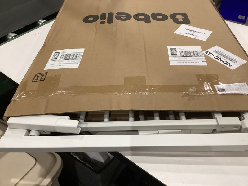 Condition photo showing Good Condition for babelio safety gate door fits for stairs, narrow and wide doorways with auto close, easy install, no drilling, pressure mounted for baby, child, pets, dog/puppy, 26''-40'', white white 30"tall 26"-40" wide
