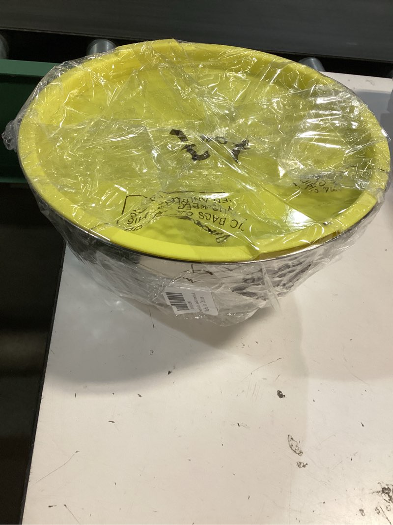 Condition photo showing Good Condition for salad chopper bowl and cutter with lid, stainless steel chopping bowl, mezzaluna mincing knife with protective cover, snap-tight storage lid, for super-fast salad prep