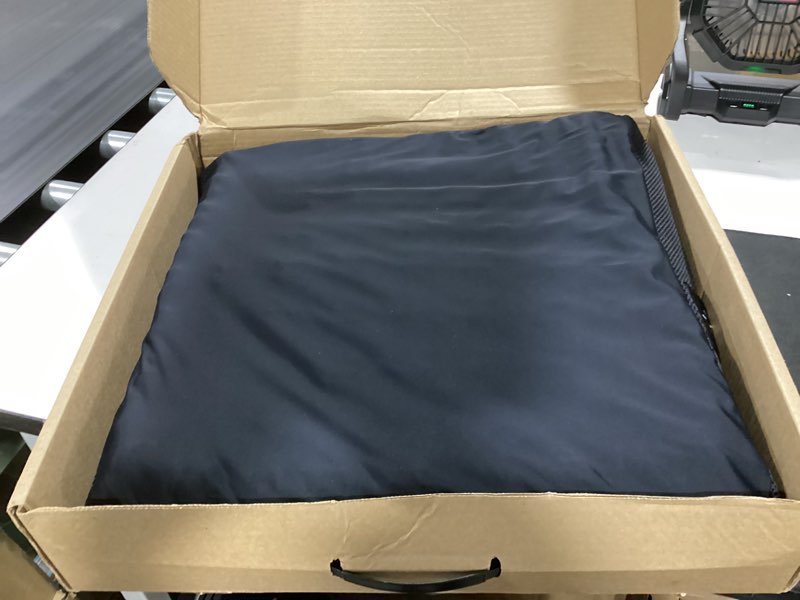Condition photo showing Good Condition for roho high profile single compartment seat cushion product for seating and positioning 18 inches x 18 inches - 1r1010c