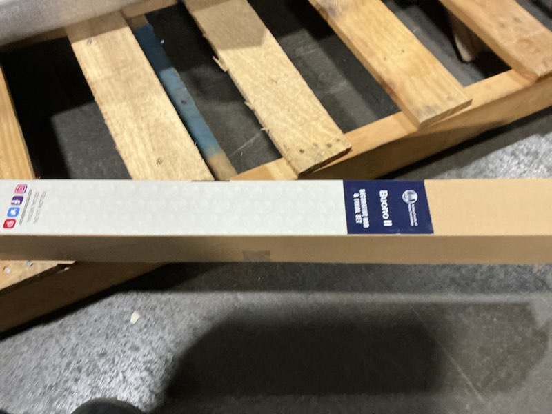 Condition photo showing Good Condition for Achim Home Furnishings RDBFD66120 Rod & Finial, 66-Inch Extends to 120-Inch, Buono