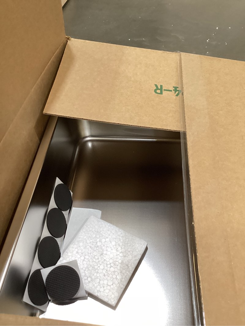 Condition photo showing Good Condition for lihong stainless steel cat litter box,large metal litter box for small cats hamster rabbits,no smell,non stick,easy to clean(24" lx16 wx4 h,l) 24"l x 16"w 4"h