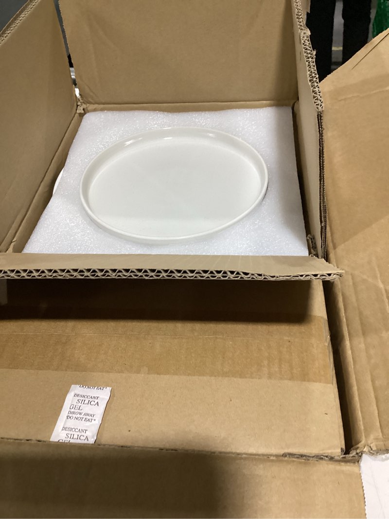 Condition photo showing New/Like New for Plates and Bowls Sets, Dinnerware Sets for 4, 12 Pieces Scratch Resistant Dishware Dishes Set, Ceramic Kitchen Dinner Set, Porcelain & Microwave and Dishwasher Safe, Cream White Ceramic Dinnerware Set