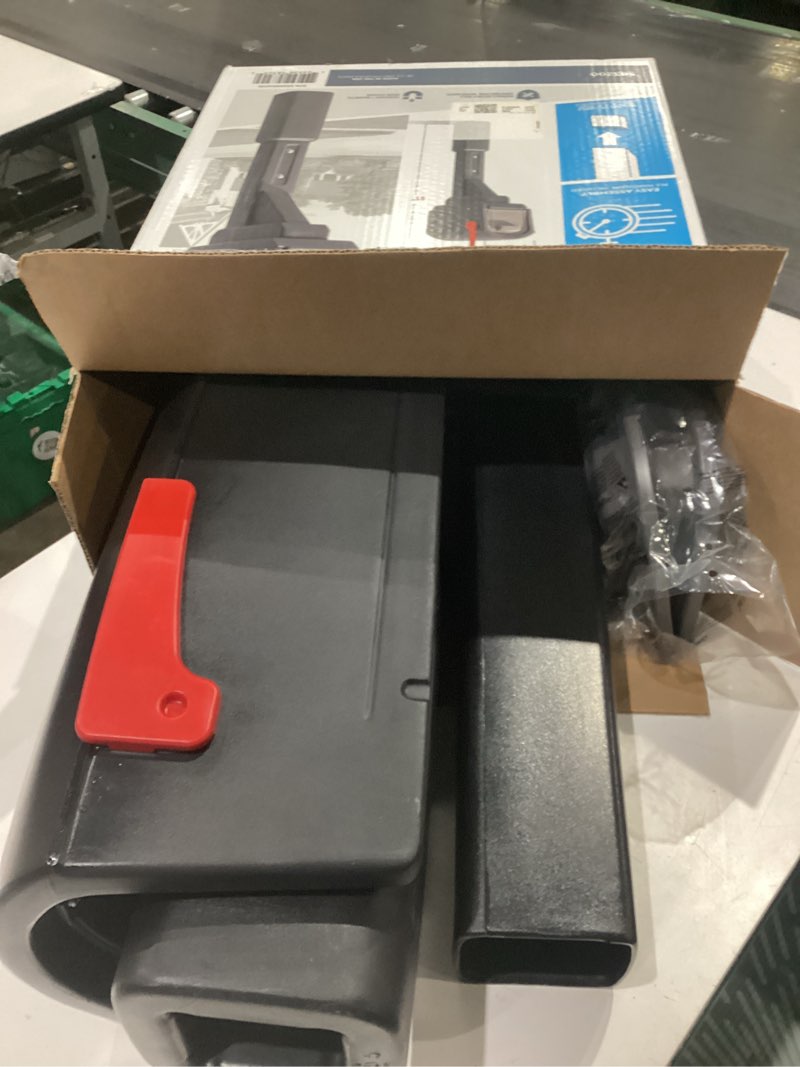 Condition photo showing Good Condition for step2 post mount black plastic standard mailbox