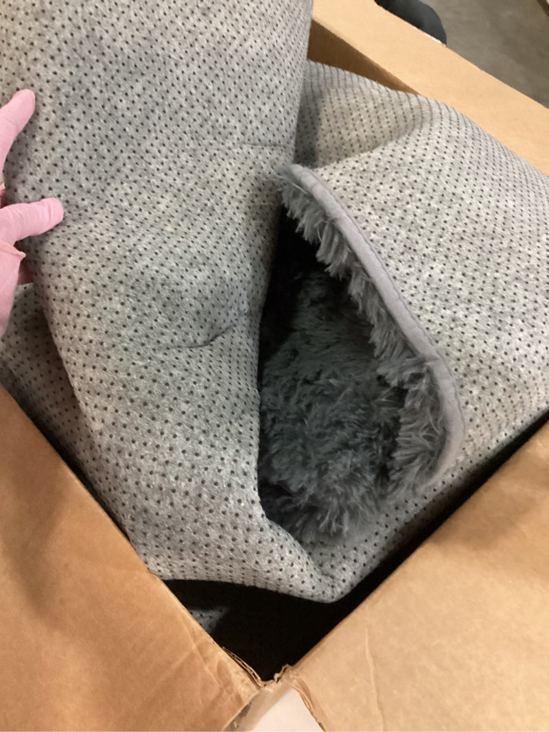 Condition photo showing Good Condition for 8x10 Area Rugs for Living Room: Ultra Soft Fluffy Shag Grey Rugs for Bedroom, Non-Slip Large Fuzzy Plush Rug Indoor Floor Carpet for Nursery Kids Boys Girls Room, Dorms, Playroom, Modern Home Decor Grey 8' x 10' (Rectangular)