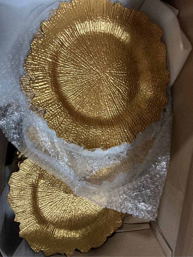 Condition photo showing Good Condition for Tanlade 100 Pcs Reef Charger Plates Bulk 13 Inch Plastic Wedding Chargers Floral Decorative Plates with Metallic Ruffled Rim for Wedding Party, Holiday Event Supplies(Gold) Classic Style Gold 100