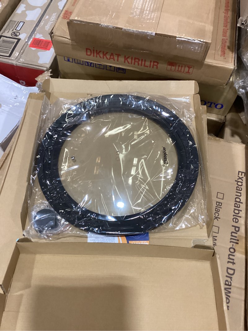 Condition photo showing New/Like New for 13-14-15 in universal pan lid, extra large silicone pot lid for pots, pans & skillets, replacement frying pan lid with heat resistant silicone knob, dishwasher safe, black 13''-14''-15'' black