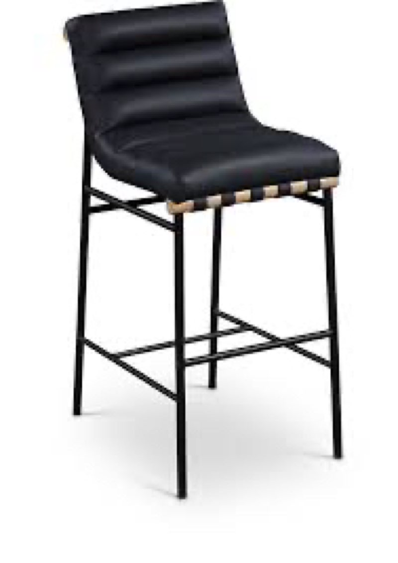 Meridian furniture 846 black - c