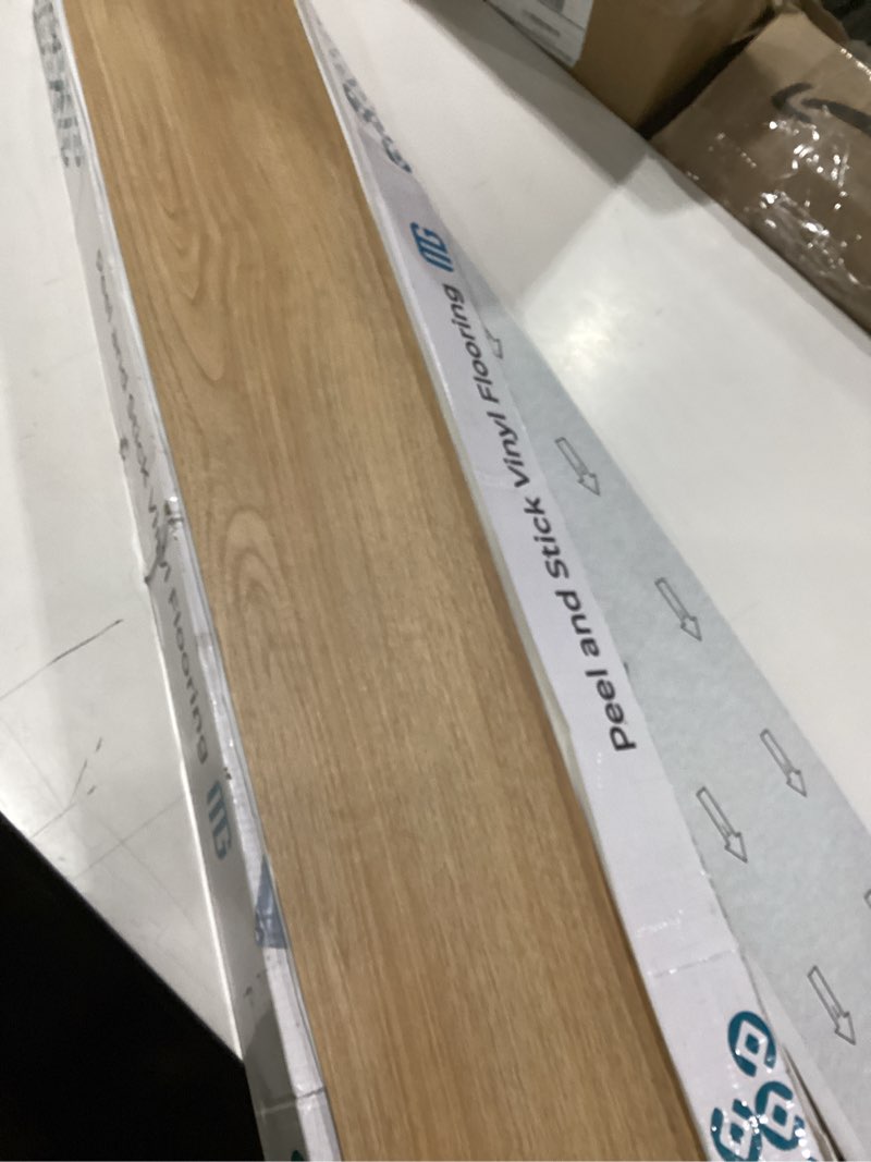 Condition photo showing New/Like New for mulgreat peel and stick floor tile, 54 sq.ft waterproof vinyl flooring, 36 pieces wood-look self adhesive luxury vinyl plank flooring for diy bathroom laundry bedroom rv kitchen (warm oak) 36×6 inches warm oak 36