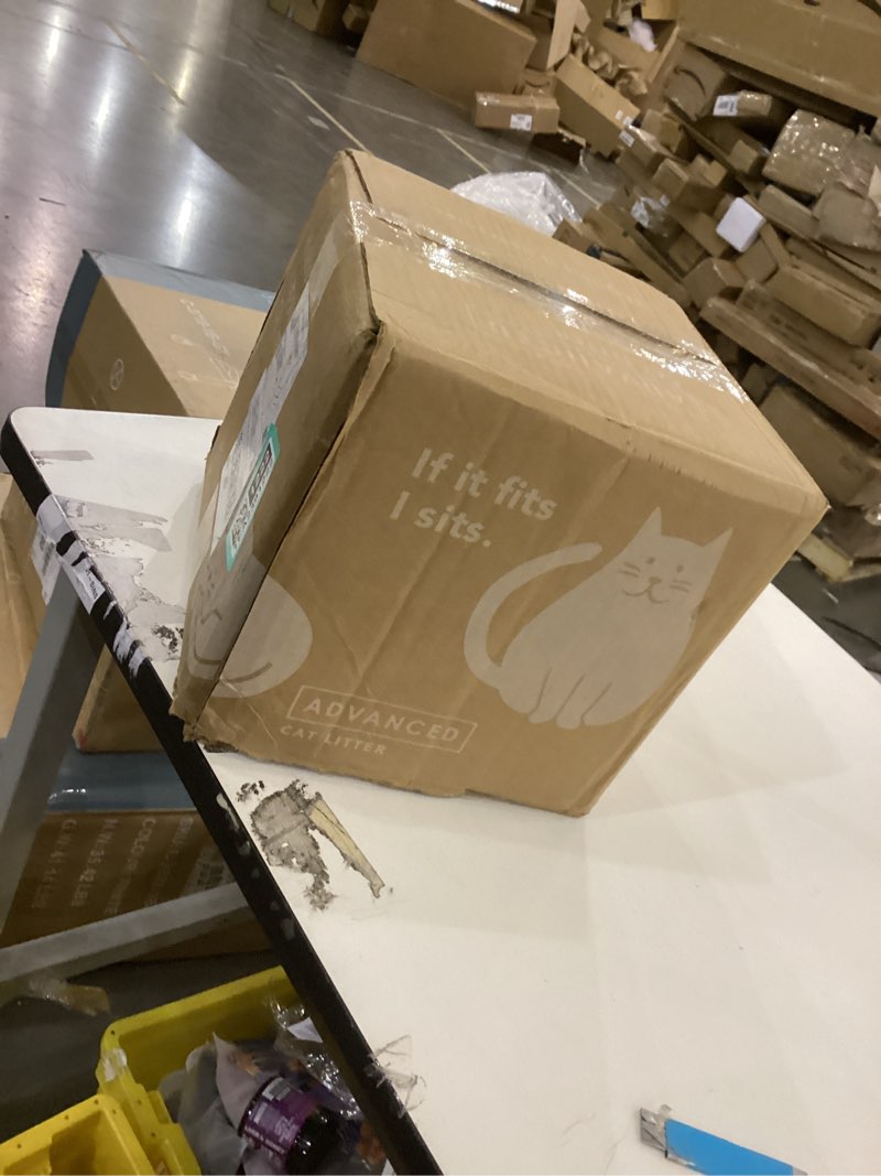 Condition photo showing New/Like New for Advanced cat litter