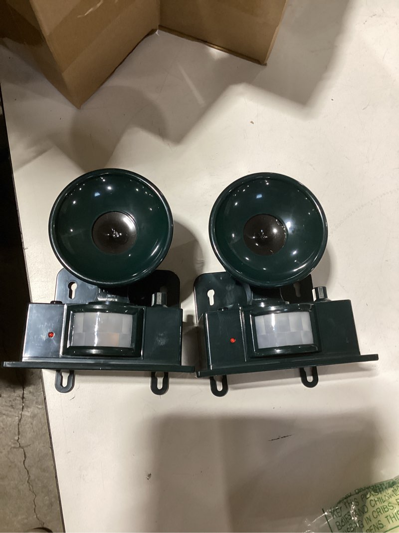 Condition photo showing Good Condition for 2026 new ultrasonic bird repeller outdoor,woodpecker deterrent for house,bird repellent solar-powered bird deterrent device,weatherproof pigeon repellent to keep birds away balcony porch patio yard(2)