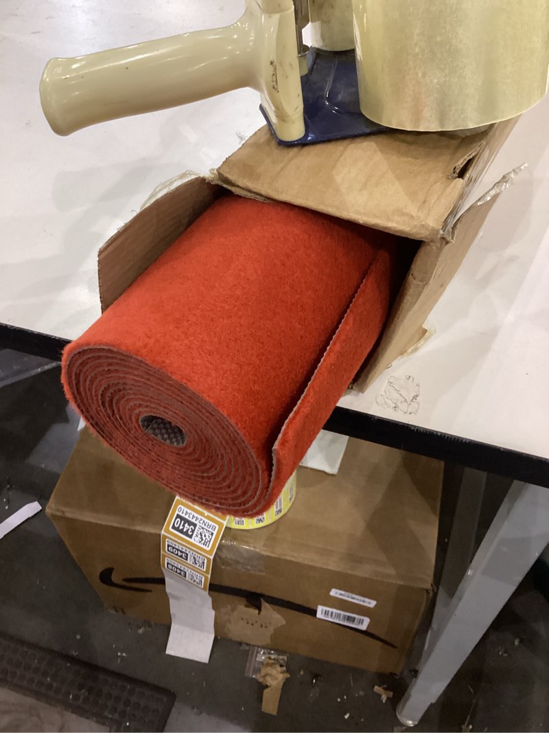 HOMBYS 450 GSM Extra Thick 4x10 ft Red Carpet Runner for Partys & Events, Heavy-Duty Felt Aisle Runw