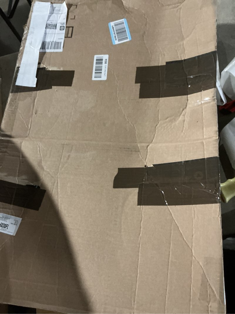 Condition photo showing Good Condition for Scalloped Bulletin Board, 36 x 24 Inches Felt Pin Board - Decorative Cork Alternative for Wall, 3' x 2' Foldable Picture Self-Adhesive Vision Prayer Board with 20 Pushpins - White White 36×24 inches