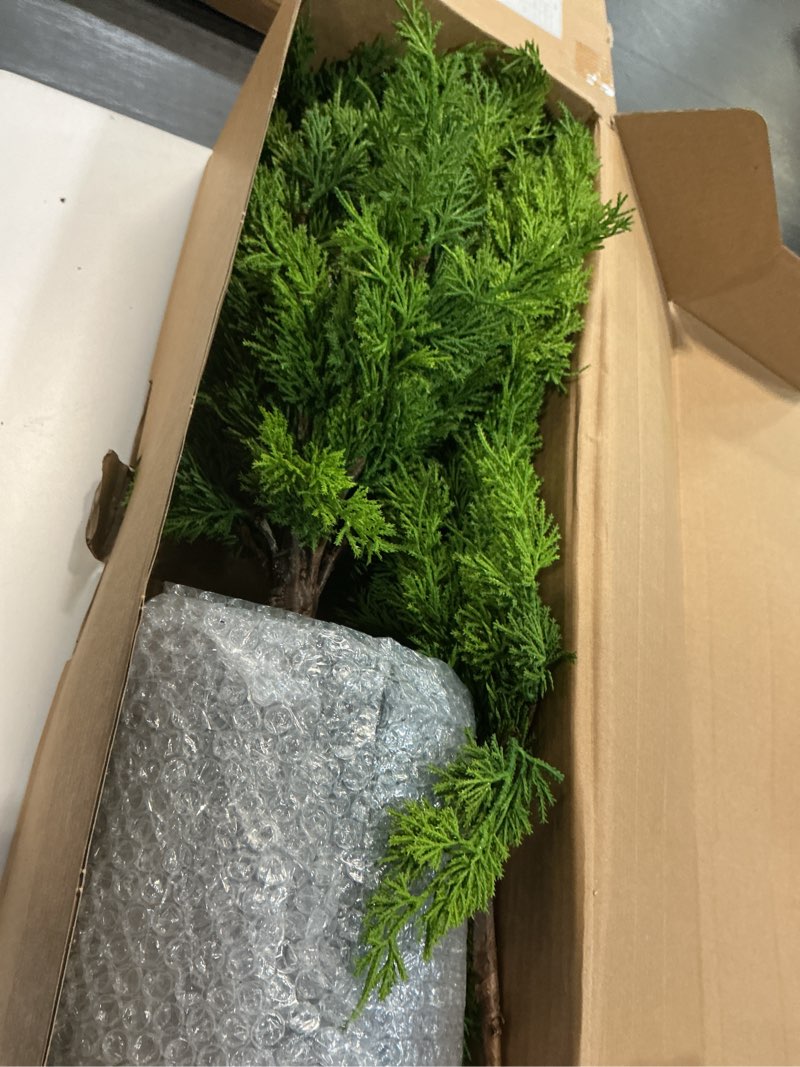 Condition photo showing Good Condition for (Similar to stock photo) 36’’ Cedar Pine Tree with Pot 36’’ Realistic Artificial Small Christmas Tree with Pot for Front Porc