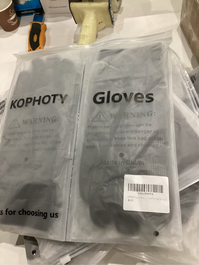 Condition photo showing Good Condition for TouchScreen Winter Gloves, Warm Water Resistant Windproof Thermal Gloves for Driving Running Cycling Black-Grey Large (Men) -- X-Large (Women)