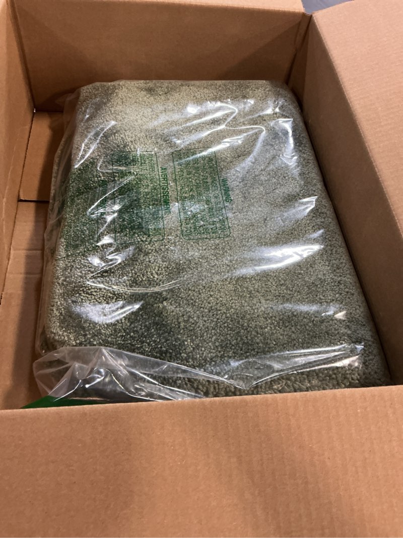 Condition photo showing New/Like New for Garland Rug Finest Luxury Deep Fern Green 2-Piece Set Ultra Plush Washable Bath Rug Set - Soft, Absorbent, And Stylish For Your Bathroom 2-Piece Rug Set Deep Fern