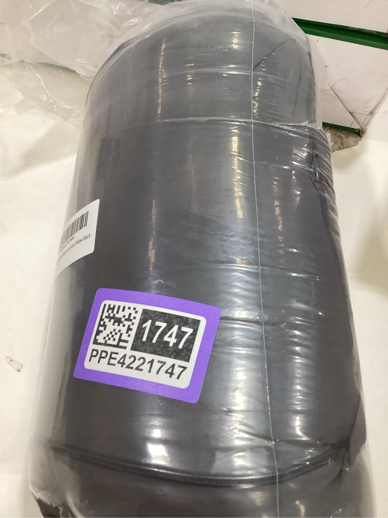 Condition photo showing Good Condition for tool couple but cushion pillow black 