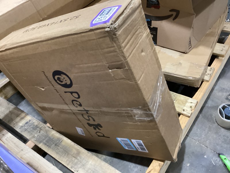 Condition photo showing Good Condition for pet carrier