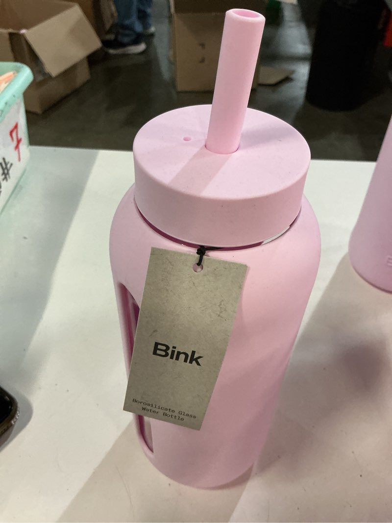 Condition photo showing Good Condition for bink 36 oz. big bottle with straw cap