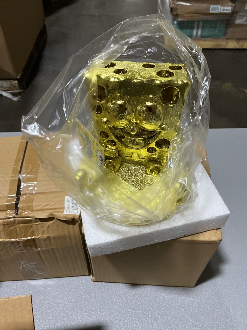 Condition photo showing Good Condition for Penn-Plax SpongeBob with Swim Through Golden Edition Aquarium Ornament, 5.15-in