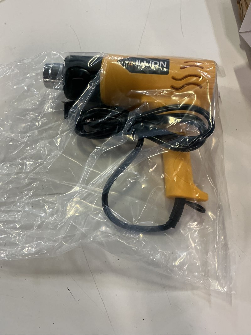 Condition photo showing Good Condition for heat gun, billion gold 1800w hot air gun 752?-1112? with 2 temperature setting, heat gun for crafting, shrink tubing, paint removing - 2 nozzles