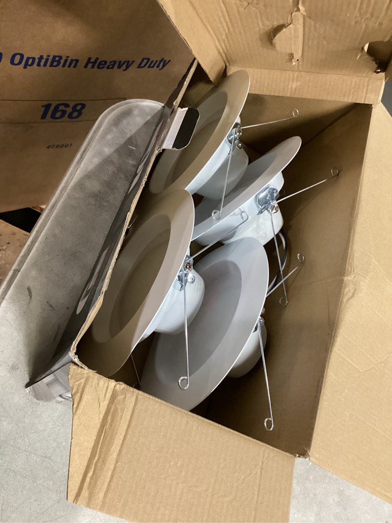 Condition photo showing Good Condition for feit electric 5/6 inch led recessed downlight, 22.5w (120w eqv), dimmable, adjustable white 2700k–5000k, retrofit kit, e26 adapter, ideal for larger spaces or high ceilings, ledr56xho/6wyca/4, 4 pack 4 count  6 way + 120w