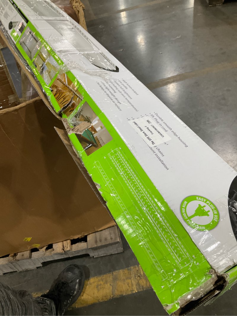 Condition photo showing As Is for feit electric 4ft led shop light, 5000k daylight, linkable up to 3 units, 12000 lumens, 120w, hanging/flush mount, ultra-lightweight, for garage, workshop, 25,000 hour lifespan, shop/4/ho/850/can
