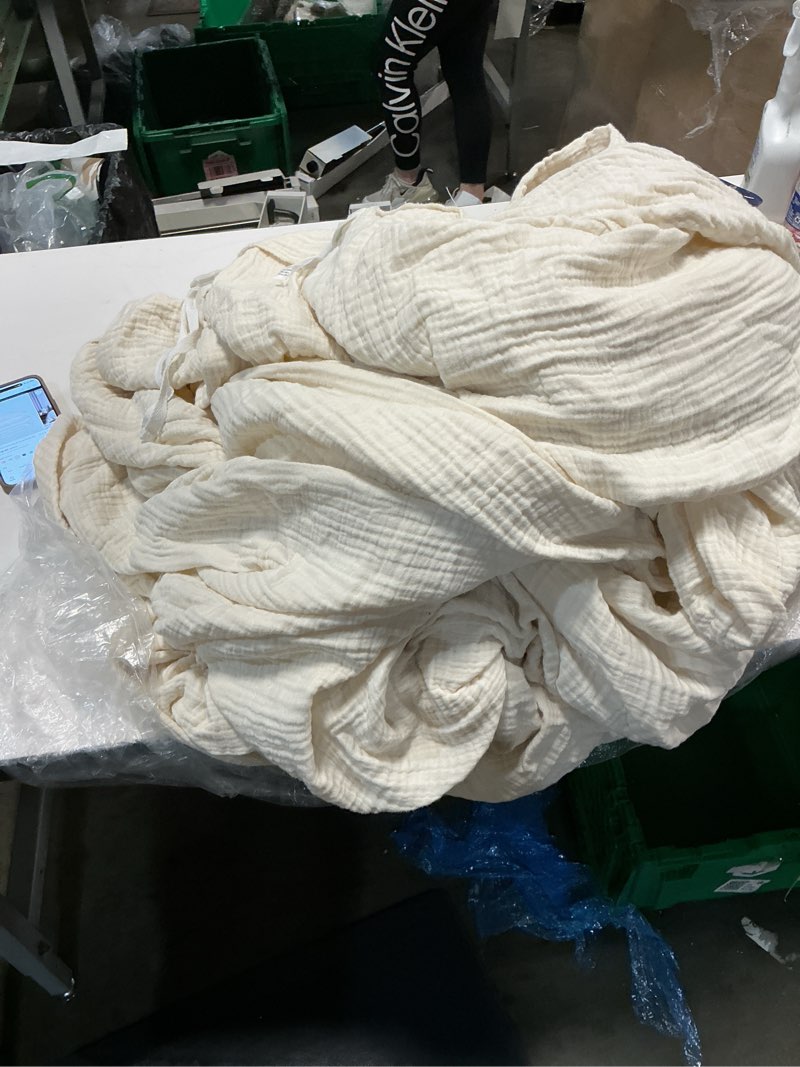 Condition photo showing Good Condition for quince oraganic cotton guaze duvet cover set ( king size ) color undyed 