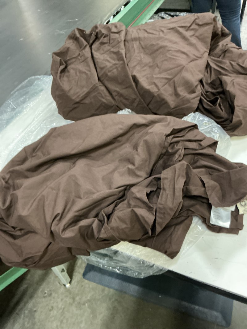 Condition photo showing As Is for (incomplete )  organic crisp percale deluxe bedding bundle, queen, espresso