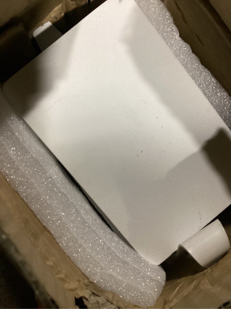 Condition photo showing Good Condition for hmasyo christmas stocking holders for mantle set of 4, white heavy duty iron stocking hangers base, low profile weighted stocking holder hooks for fireplace tabletop shelf christmas decoration white set of 4